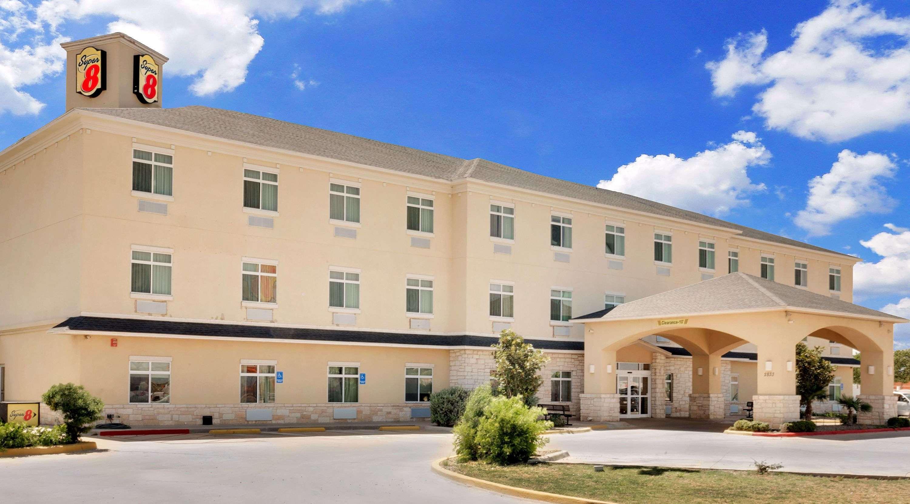 Super 8 By Wyndham Odessa Tx Hotel Kültér fotó
